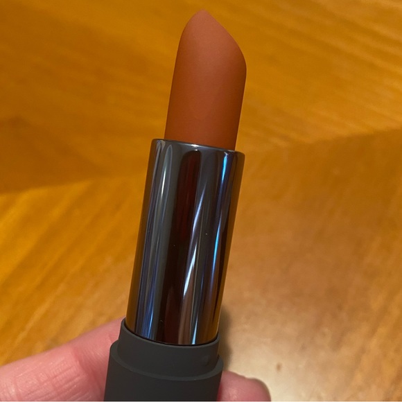 Bite Beauty Power Move Soft Matte Lipstick Harissa - Picture 10 of 16